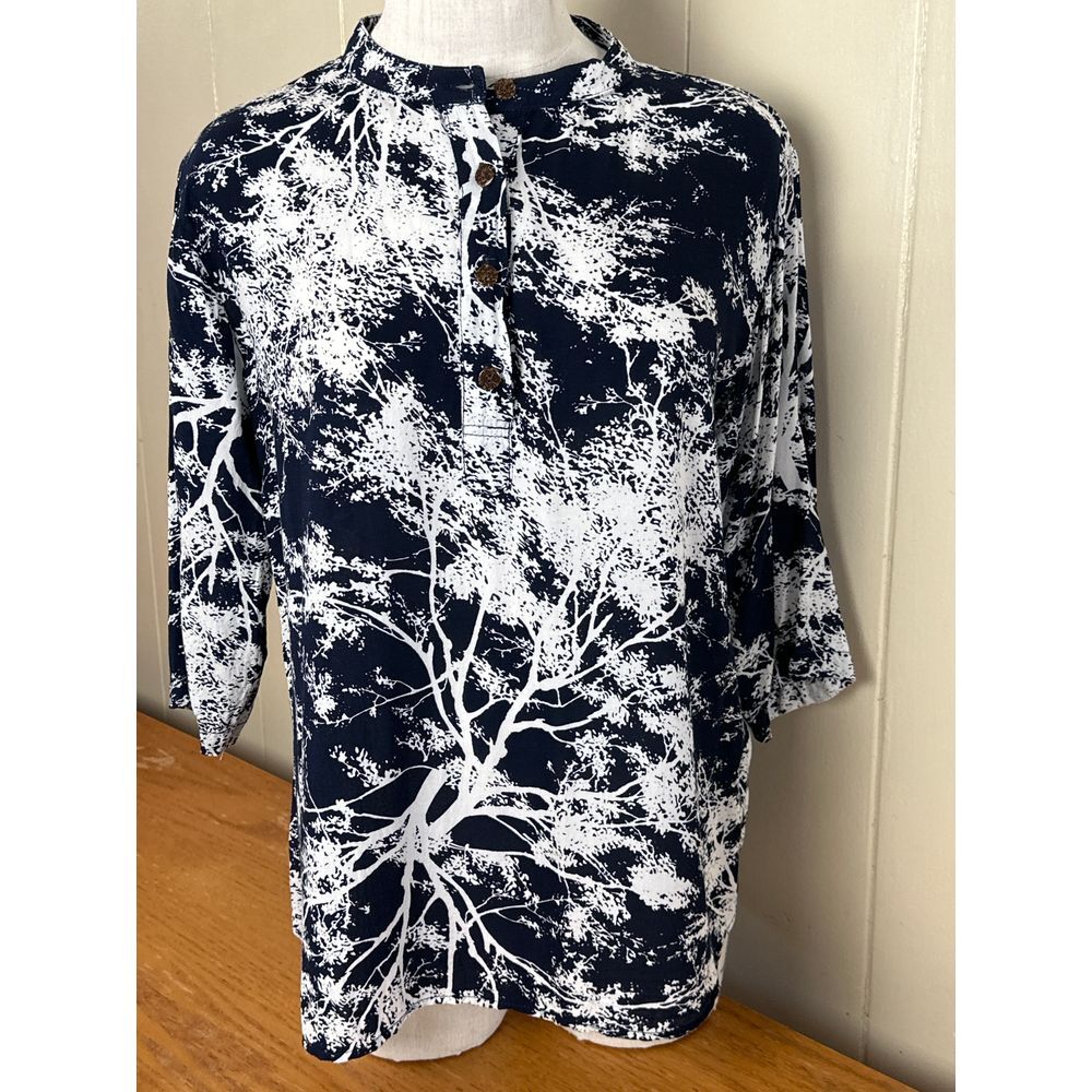 T.C.N. Top Women's‎ 14 Button Down Tunic Top Tree Print 3/4 Sleeve Blouse